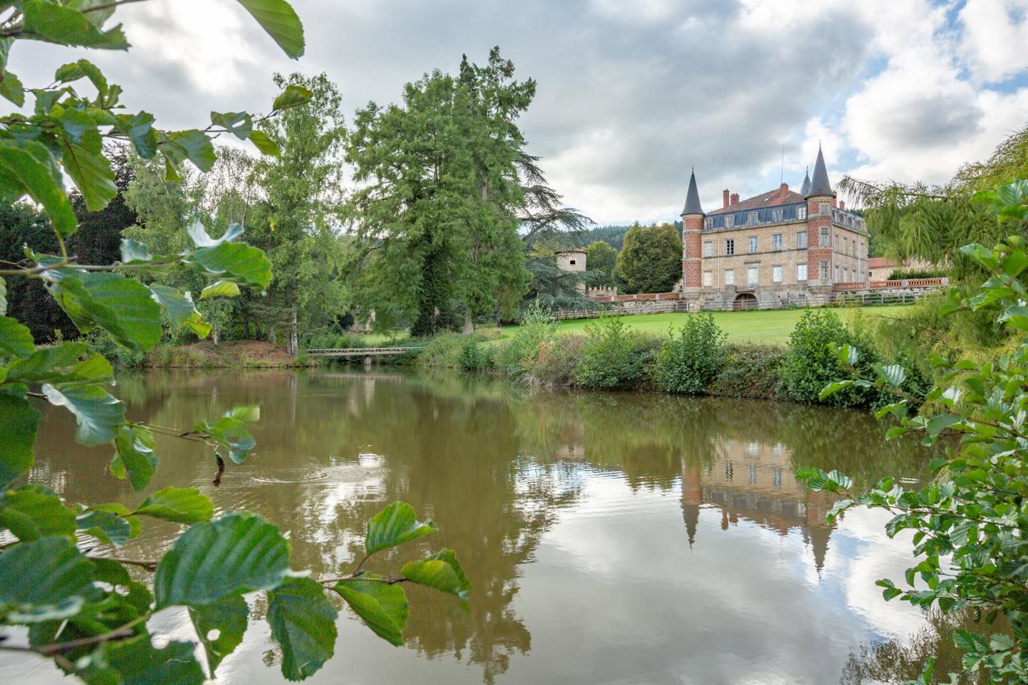 Domaine et Château de Valinches Marols Exterior foto